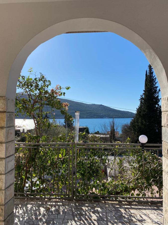 Vila Corovic Kumbor Buitenkant foto