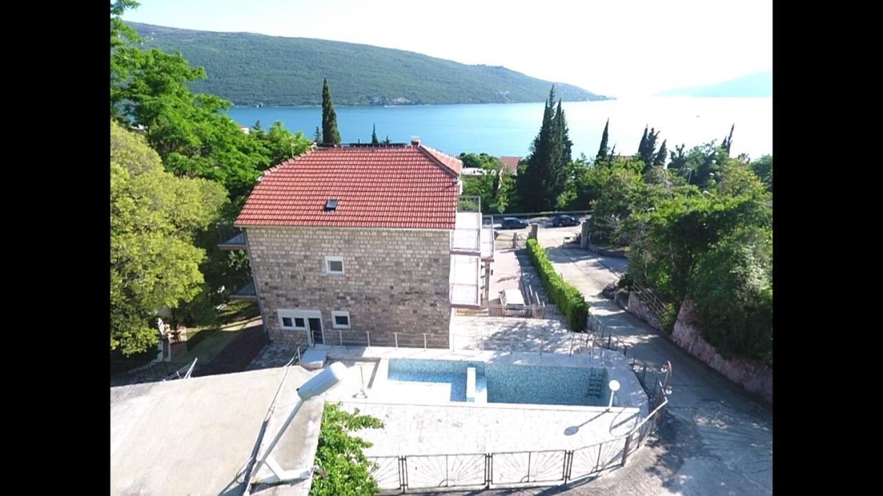 Vila Corovic Kumbor Buitenkant foto